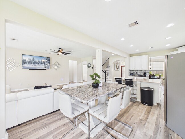 Building Photo - 9426 Russeff Field Ln