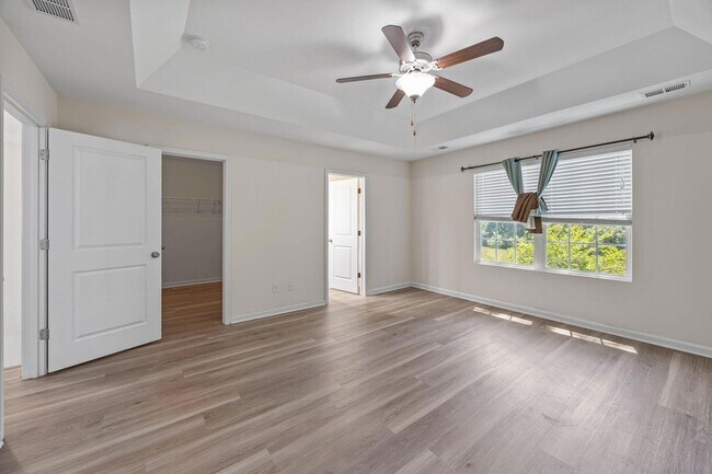 Building Photo - 8988 Cat Tail Pond Rd