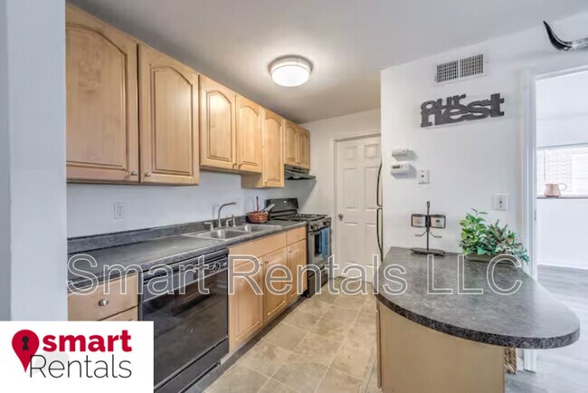 Building Photo - 3844 Park Ave