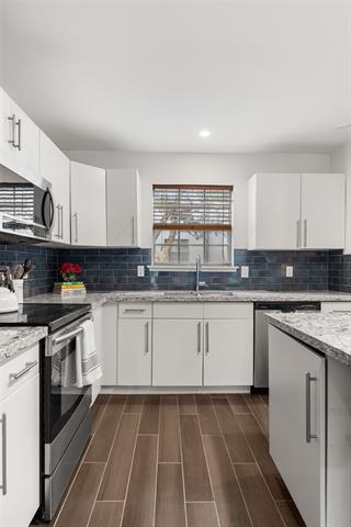 Building Photo - 4306 Buena Vista St