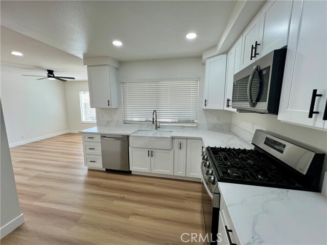 Building Photo - 26459 Via Sacramento