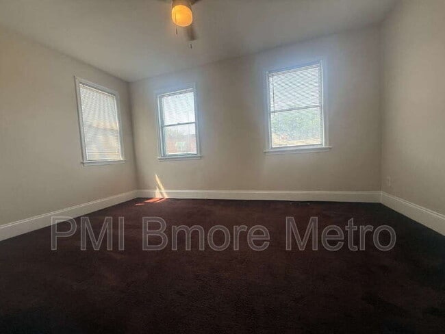 Building Photo - 519 E Cold Spring Ln