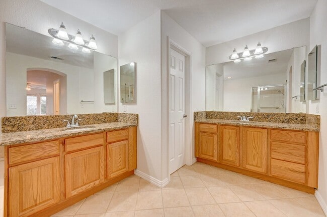 Building Photo - $3,995.00 - 5 Bedrooms, 4 Bathrooms, Single Family Home in Highlands Ranch with Fenced Yard!