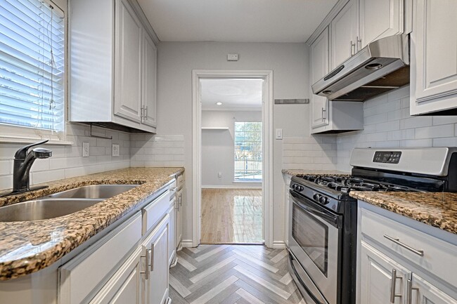 Building Photo - GEM!  Beautiful Upgrades & Move In Ready!