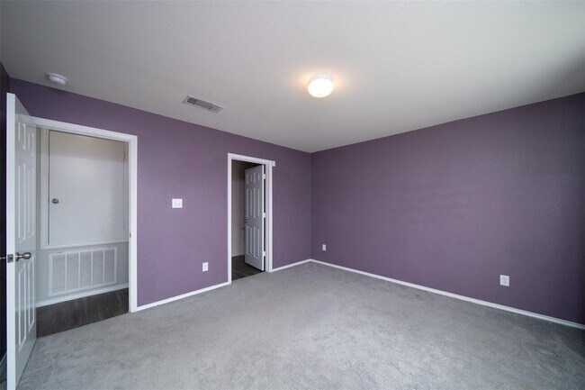 Building Photo - 24023 Swather Wy