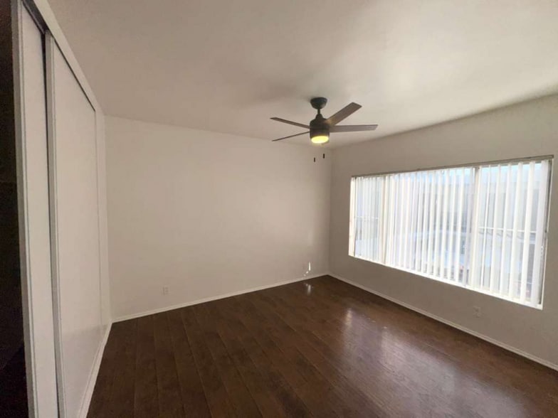 Building Photo - 11939 Albers St