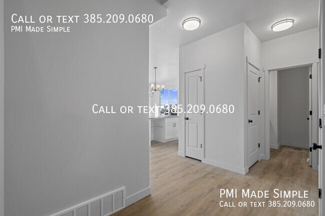 Building Photo - 65 1320