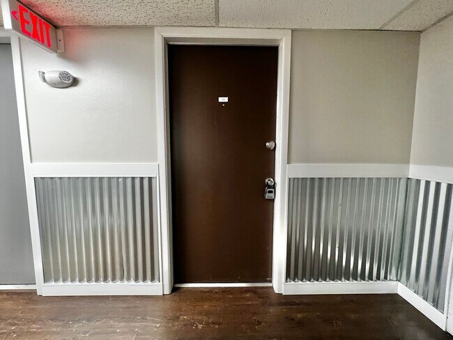 Building Photo - Mathews634 (KC-JF-NB)