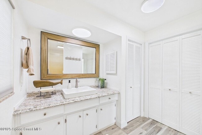 Building Photo - 778 Nassau Rd