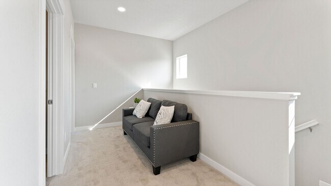 Building Photo - Mangold822 (KC-LN)