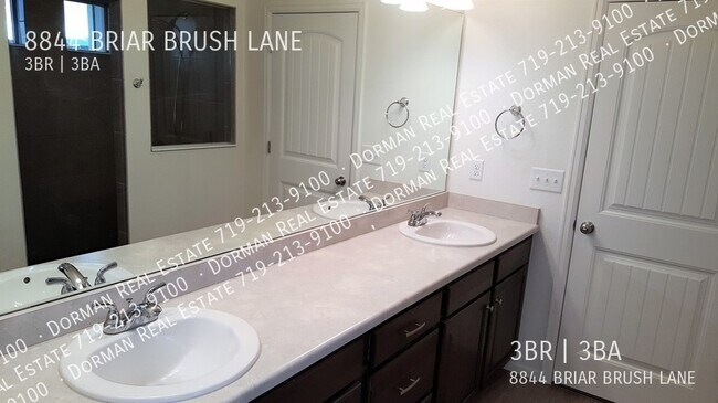 Building Photo - 8844 Briar Brush Ln