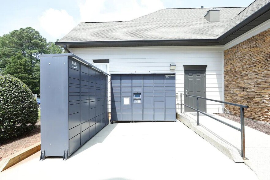 Building Photo - 6000 Scarlet Sky Ln