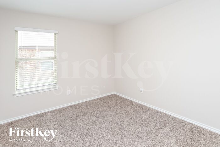 Building Photo - 800 Saddle Horn Way
