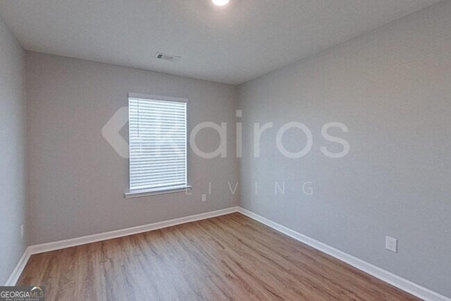 Building Photo - 3470 Bridgewood Dr