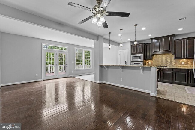 Building Photo - 21268 Park Grove Terrace