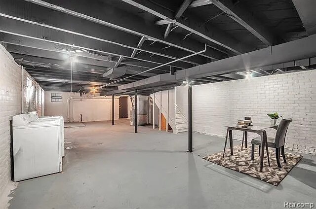 Building Photo - 22216 Park St