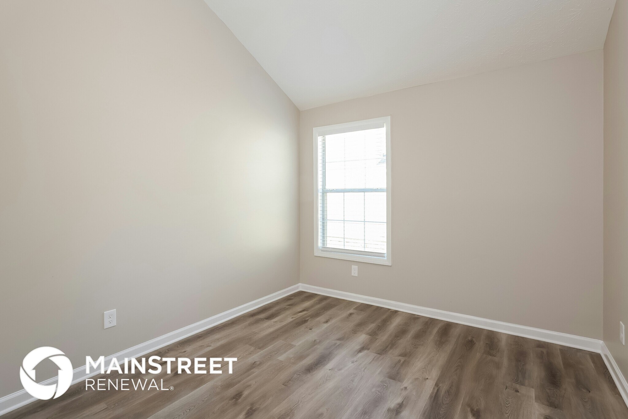 Building Photo - 5222 Alexander St