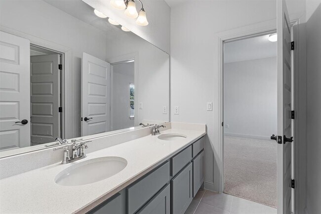 Building Photo - 508 Pinnacle View Dr
