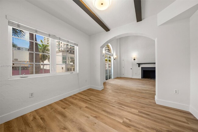 Building Photo - 2411 Biscayne Blvd