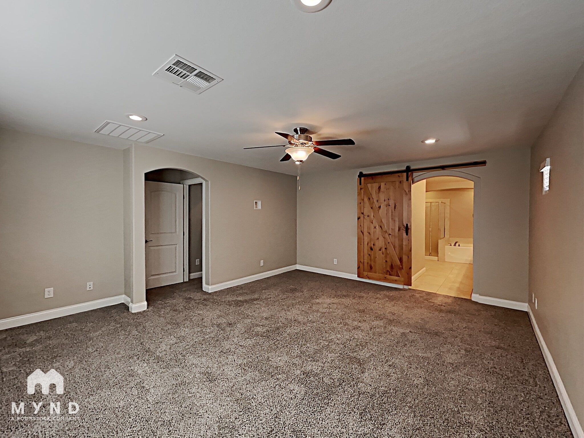 Building Photo - 6982 Castle Mountain Ave