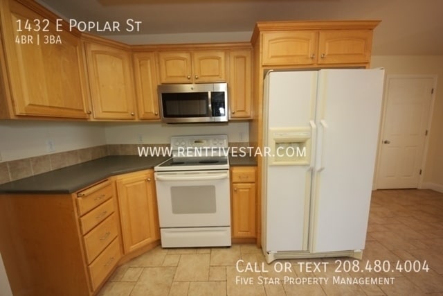 Building Photo - 1432 E Poplar St