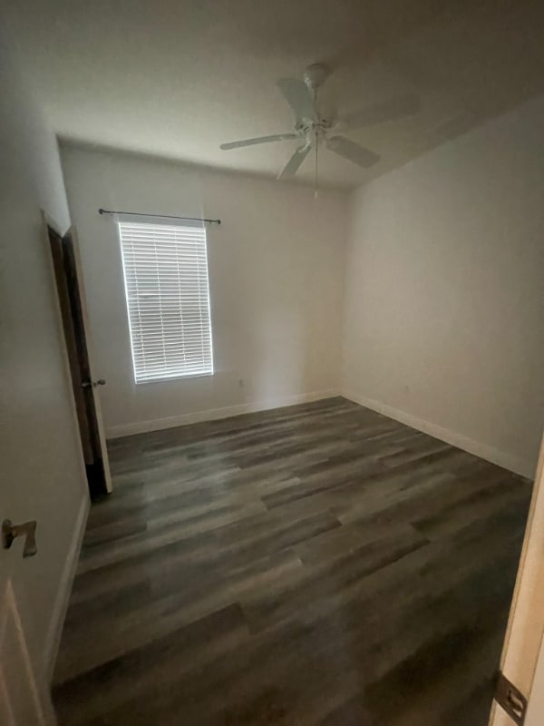 Building Photo - 1812 Crown Hill Blvd