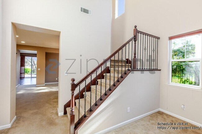 Building Photo - 681 Ringneck Ct