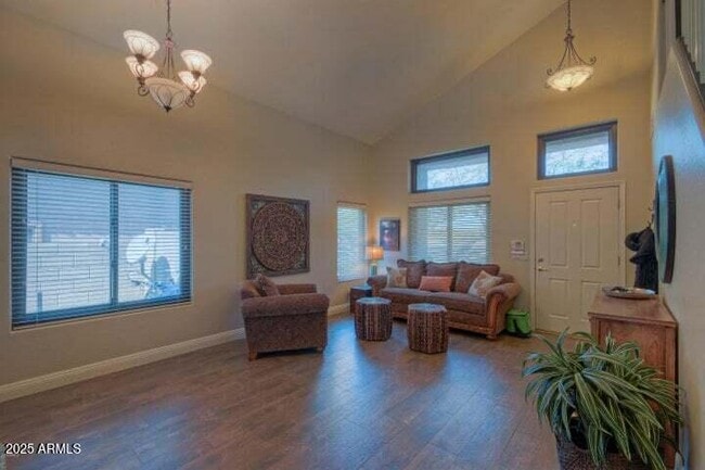 Building Photo - 10429 E Hillery Dr