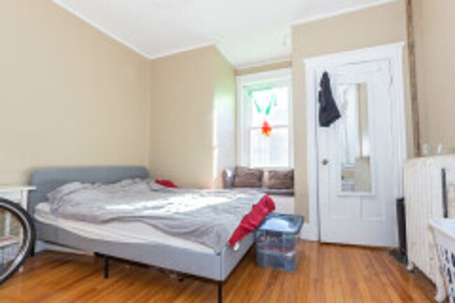 Building Photo - HOT BROOKLINE LISTING!!!