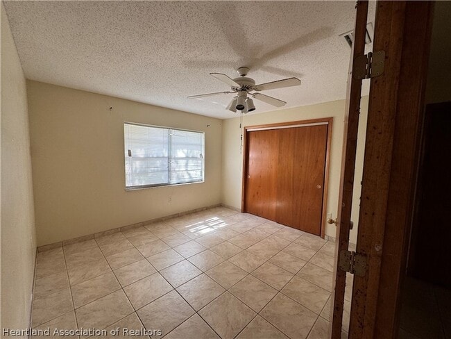 Building Photo - 307 N Lake Reedy Blvd