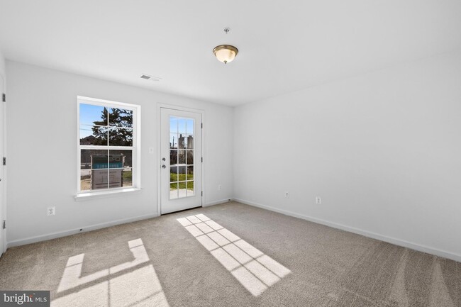 Building Photo - 444 Carrolton Ave