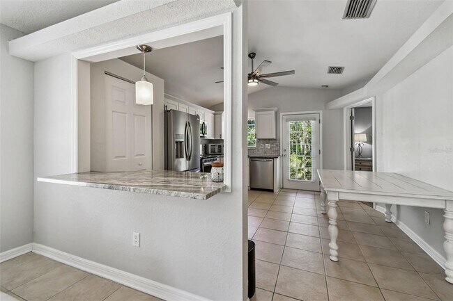 Building Photo - 1763 Montana Ave NE