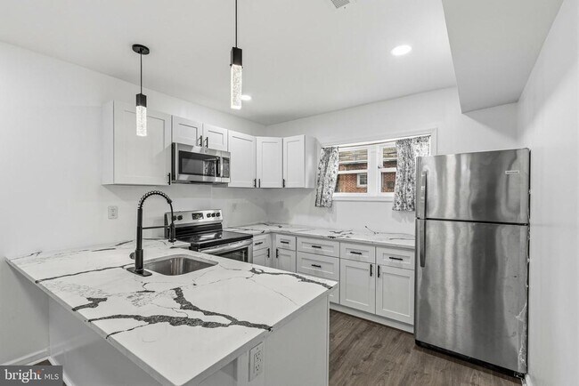 Building Photo - 2719 N 47th St