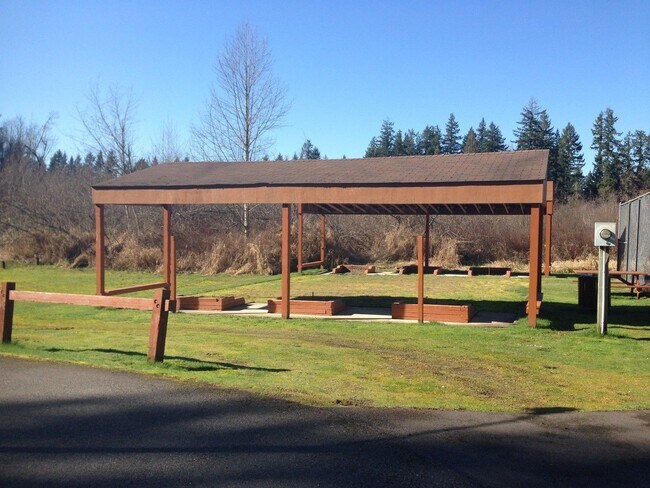 Building Photo - Beautiful 3 Bedroom, 2.5 Bath Home in Gated Clearwood Community!