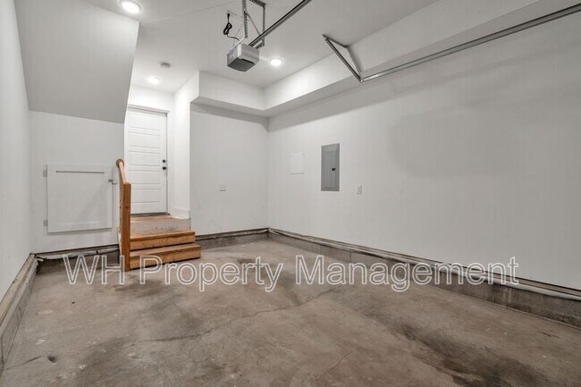 Building Photo - 1021 Elvira Ave