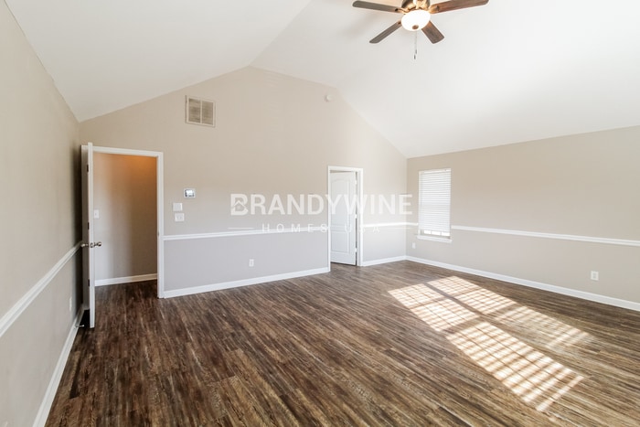 Building Photo - 152 Tyre Dr