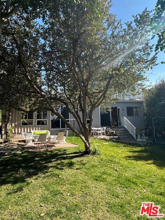 Building Photo - 555 Agate St