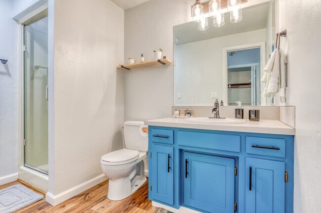 Building Photo - 353 Brightwood Ct