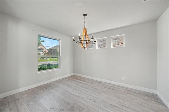 Building Photo - 2016 Binns Dr