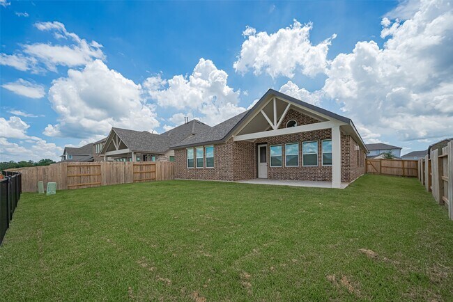 Building Photo - 2627 Clapbread Ln