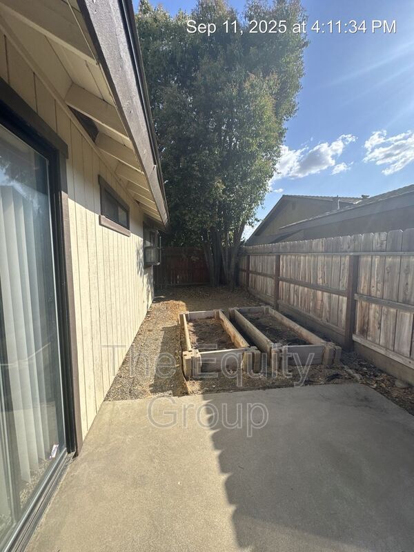 Building Photo - 1745 E Vassar Ave