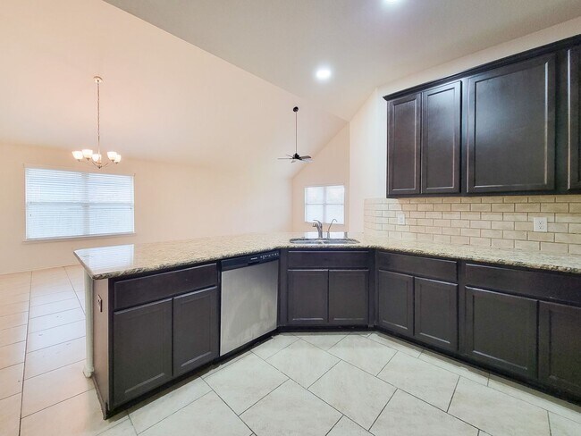 Building Photo - BRAND NEW  4 BEDROOM 2 BATH HOME IN KATY VENTANA LAKES