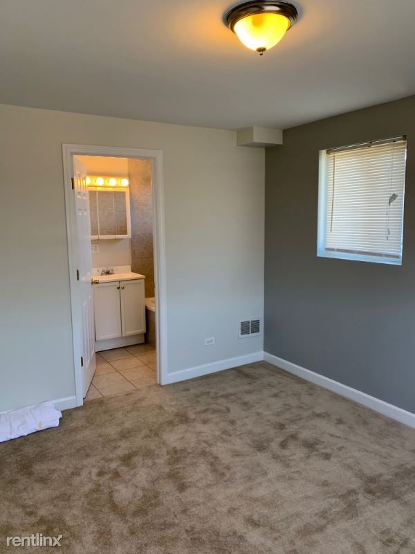Building Photo - 2 br, 2 bath Apartment - 6414 N RIDGE BLVD