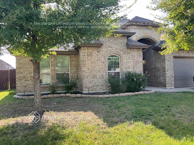 Building Photo - 5609 Paradise Dr