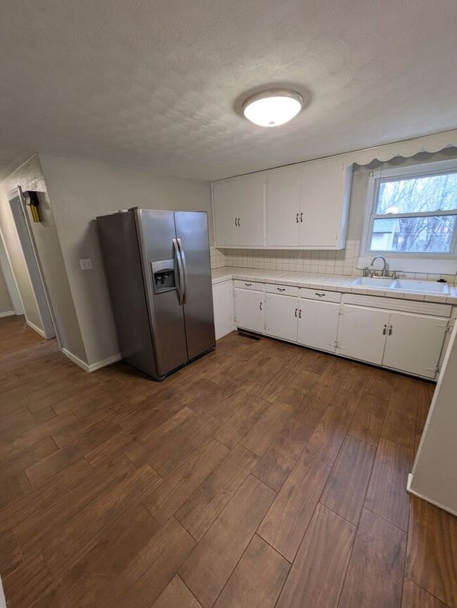 Building Photo - 3BD/2.5BA Single Family Home in Conover, NC