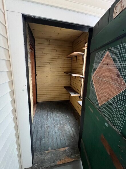 Building Photo - 45 Middle St