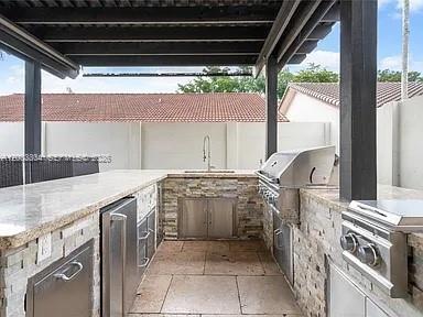 Building Photo - 8978 NW 152nd Ln