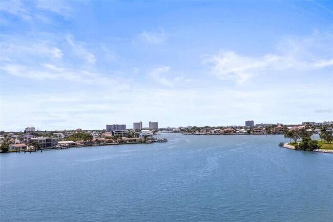 Building Photo - 500 Treasure Island Causeway