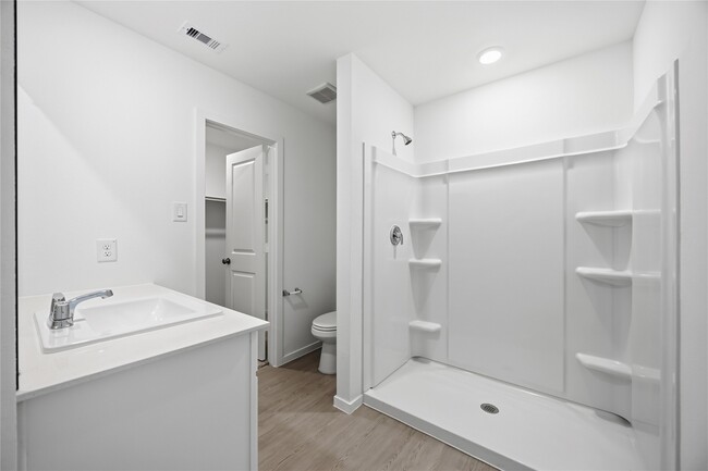 Building Photo - 16842 Spotted Oak Dr