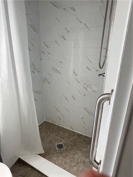 Building Photo - 812 Oleander Cir